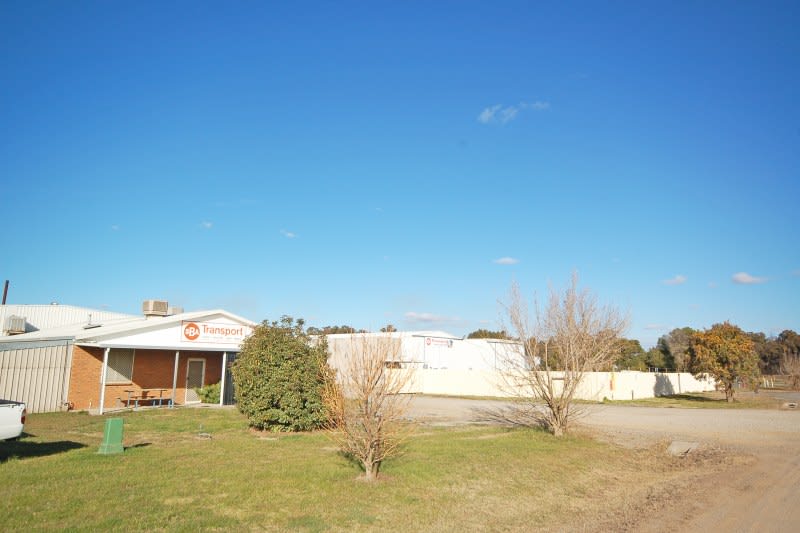 Click to view all images 8-10 Poseidon Road Corowa NSW 2646 - Image 1