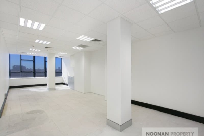 Click to view all images 229 Macquarie Street Sydney NSW 2000 - Image 2