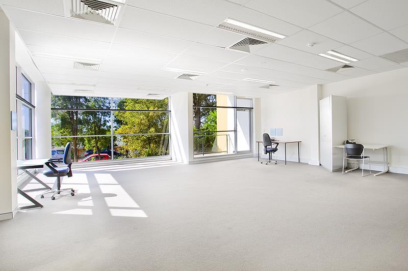 Click to view all images Warriewood NSW 2102 - Image 2
