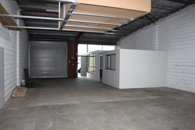 Click to view all images 4/190 Invermay Road Launceston TAS 7250 - Image 3