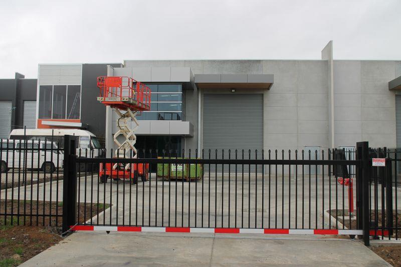 Click to view all images Unit 1/4 Venture Way Pakenham VIC 3810 - Image 2