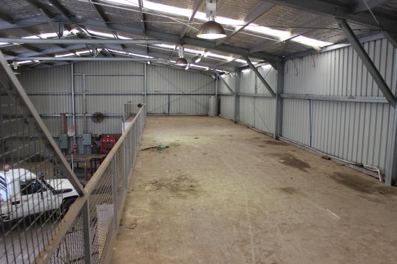 Click to view all images 275B Princes Hwy Unanderra NSW 2526 - Image 2