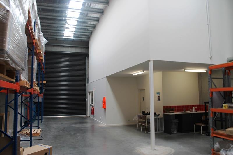 Click to view all images 28/167 Princes Highway Hallam VIC 3803 - Image 3