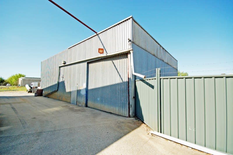 Click to view all images 8/596 - 600 Atkins Street Albury NSW 2640 - Image 1