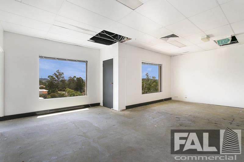 Click to view all images Shop 3/4 Merlin Terrace Kenmore QLD 4069 - Image 3