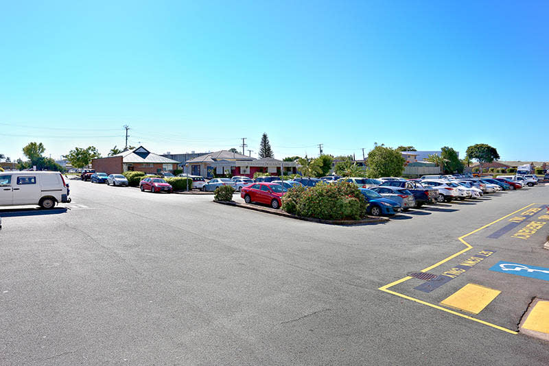 Click to view all images 1B/199 Gympie Road Strathpine QLD 4500 - Image 3