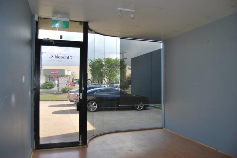 Click to view all images 1/7 Intrepid Street Berwick VIC 3806 - Image 2