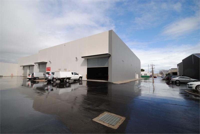 Click to view all images Unit 4/11 Ridley Street Hindmarsh SA 5007 - Image 2