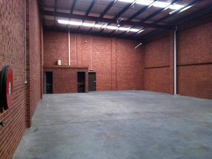 Click to view all images 44 Webber Parade Keilor East VIC 3033 - Image 2