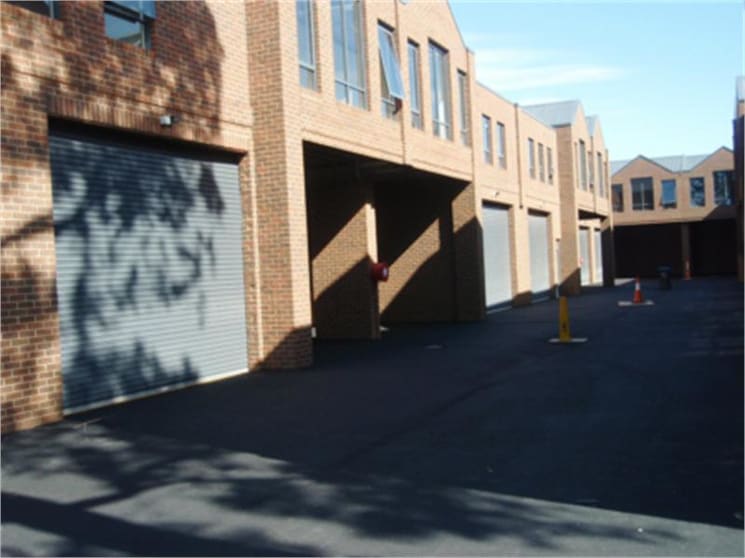 Click to view all images 27 Ascot Vale Road Flemington VIC 3031 - Image 3