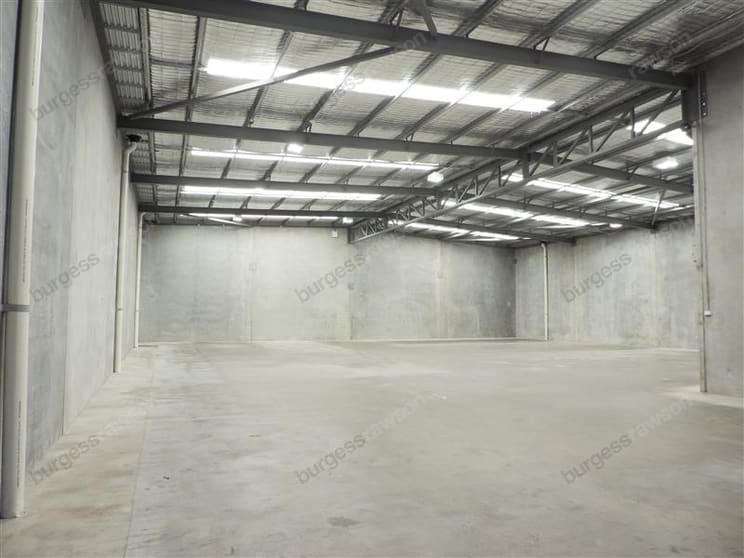 Click to view all images 14 Meares Way Canning Vale WA 6155 - Image 2