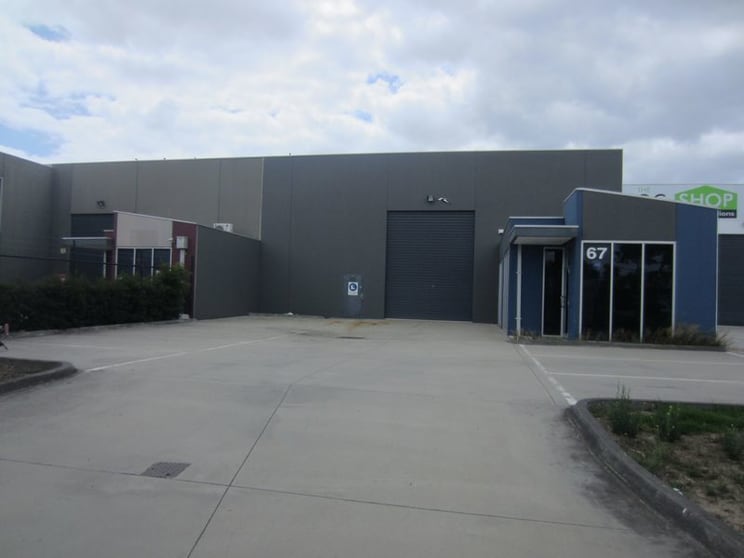 Click to view all images 67 Waterview Close Dandenong VIC 3175 - Image 1