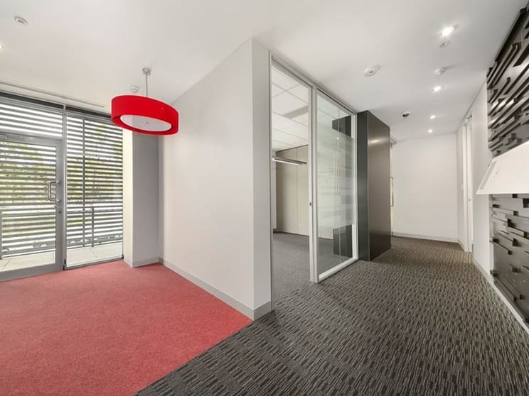 Click to view all images Loganholme QLD 4129 - Image 1