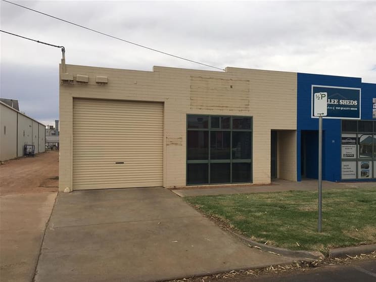 Click to view all images 16 Tenth Street Mildura VIC 3500 - Image 1
