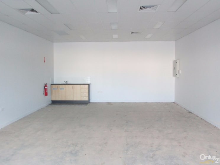 Click to view all images 4/13 Medical Place Urraween QLD 4655 - Image 2