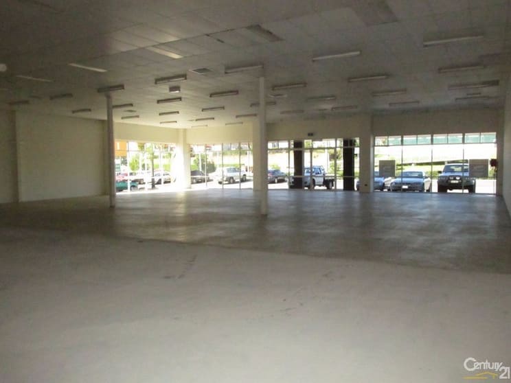 Click to view all images 93B Main Street Pialba QLD 4655 - Image 3