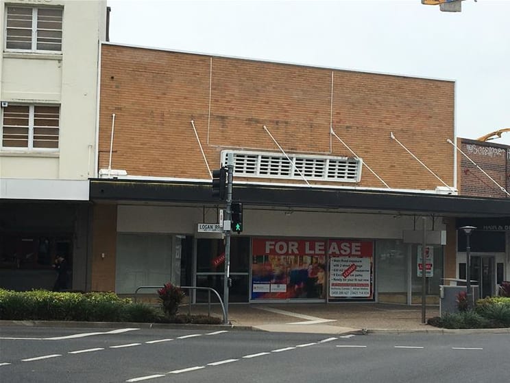 Click to view all images 313 Logan Road Greenslopes QLD 4120 - Image 2