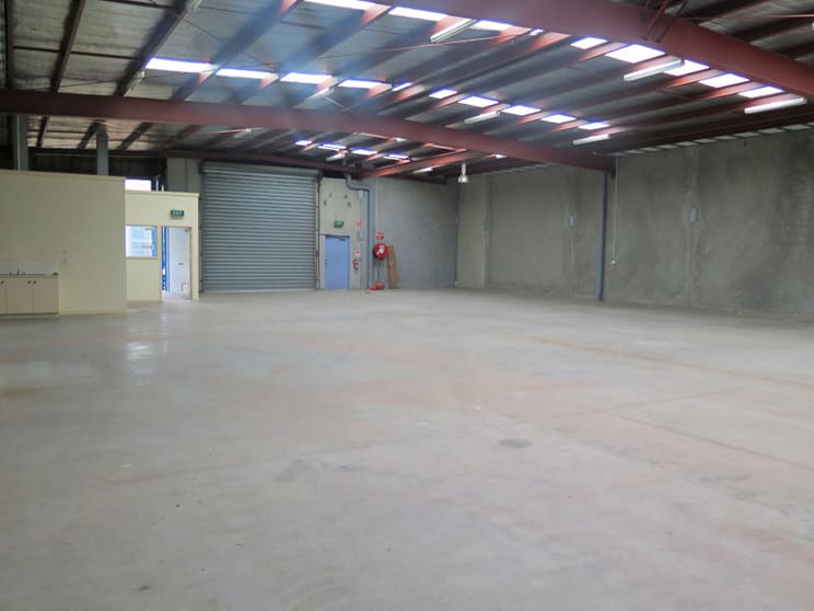 Click to view all images 1 Cleeland Road Oakleigh South VIC 3167 - Image 3