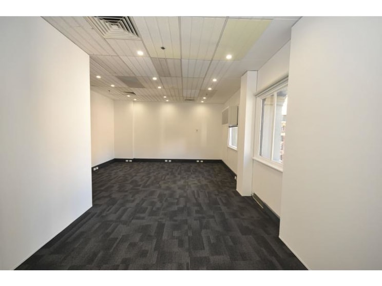 Click to view all images 502, Lvl 5/2 Barrack Street Sydney NSW 2000 - Image 3