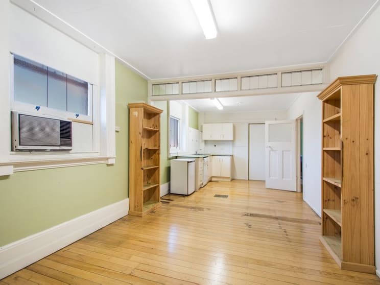 9 & 10/353 Ruthven Street Toowoomba City QLD 4350 - Image 3
