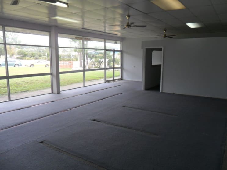 Click to view all images 363 Hilsborough Road Warners Bay NSW 2282 - Image 3