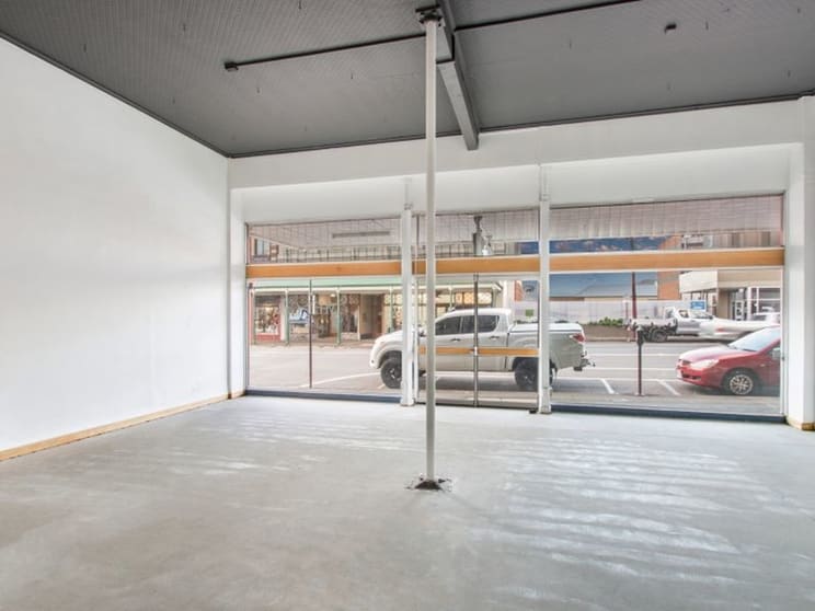 Click to view all images 2/353 Ruthven Street Toowoomba City QLD 4350 - Image 3