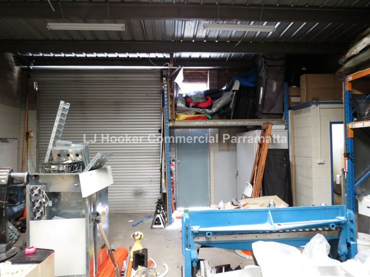 Click to view all images 5/7 Anvil Road Seven Hills NSW 2147 - Image 3