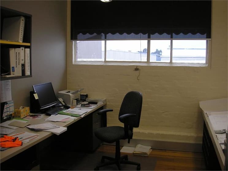 Click to view all images 17 Rooney Street Richmond VIC 3121 - Image 2