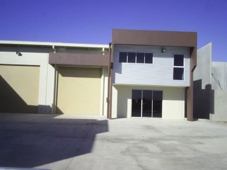 Click to view all images Clontarf QLD 4019 - Image 1