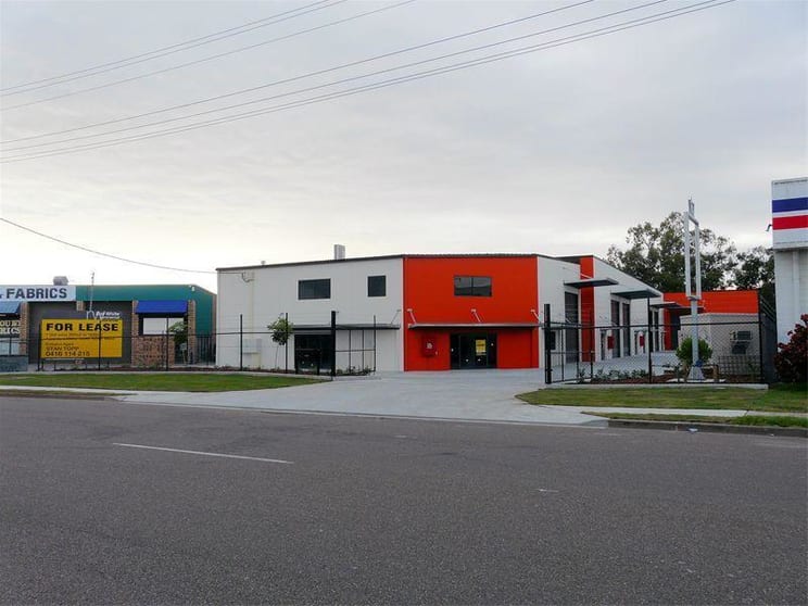 Click to view all images 3/12 Paisley Drive Lawnton QLD 4501 - Image 1