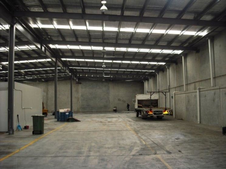 Click to view all images Lawnton QLD 4501 - Image 2