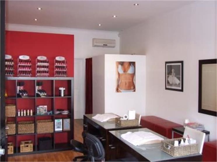 Click to view all images 4/88 Hawdon Street Heidelberg VIC 3084 - Image 2