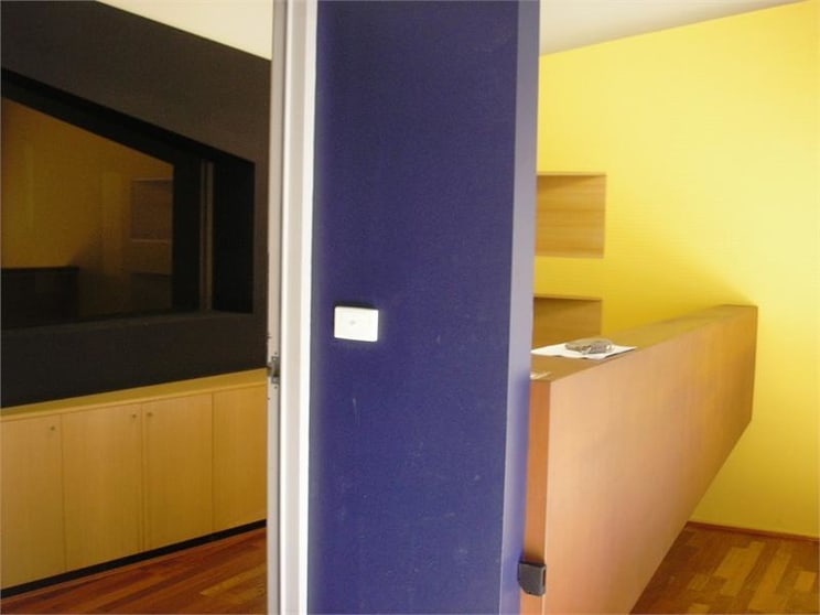 Click to view all images 114-118 Capel Street North Melbourne VIC 3051 - Image 3