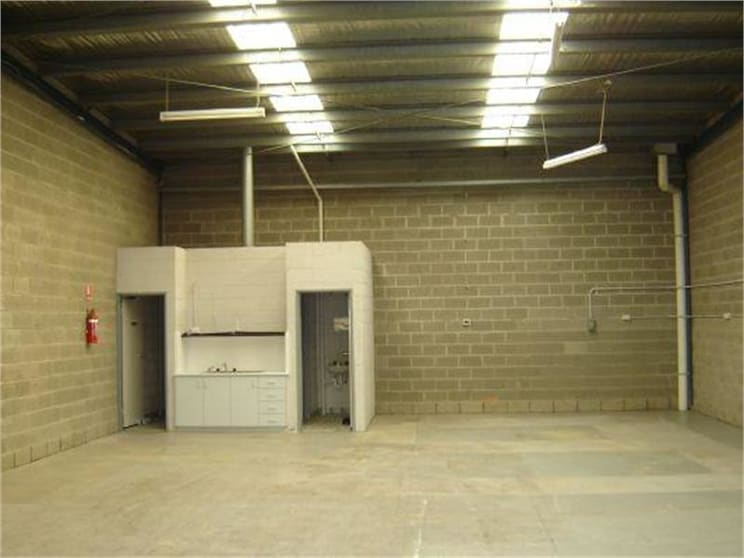 Click to view all images 2/51 Cleeland Road Oakleigh South VIC 3167 - Image 2