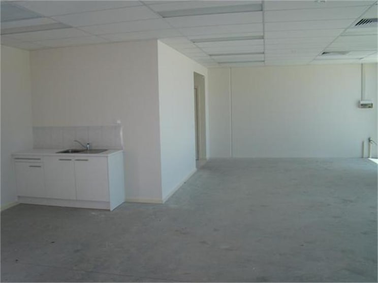 Click to view all images 1B/100 Beresford Road Lilydale VIC 3140 - Image 3