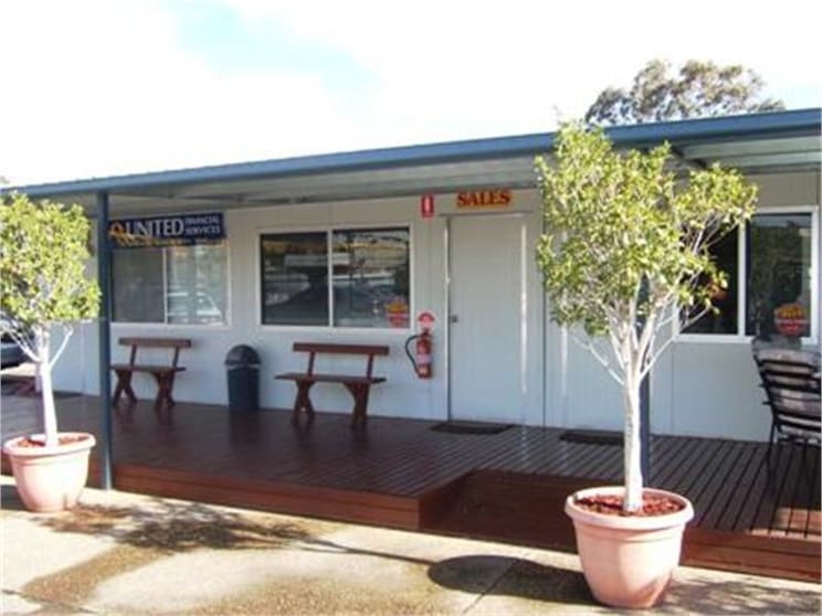Click to view all images 1B Aster Avenue Carrum Downs VIC 3201 - Image 2