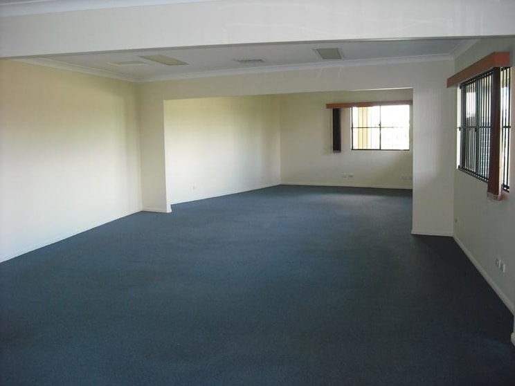 Click to view all images Kedron QLD 4031 - Image 2