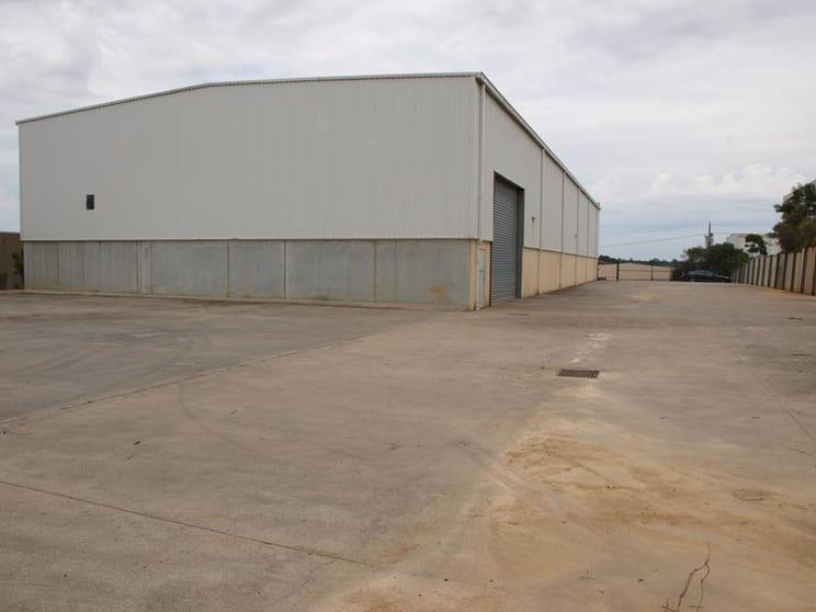 Click to view all images 30 Apollo Drive Hallam VIC 3803 - Image 3
