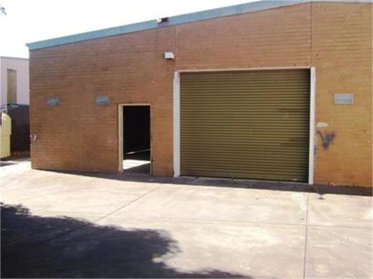 Click to view all images 2/2 Govan Street Seaford VIC 3198 - Image 1