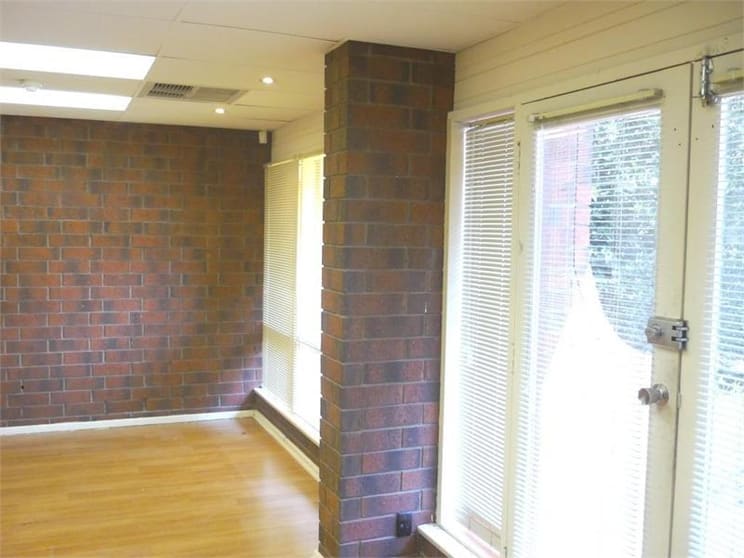 Click to view all images 157 William Street Beverley SA 5009 - Image 3