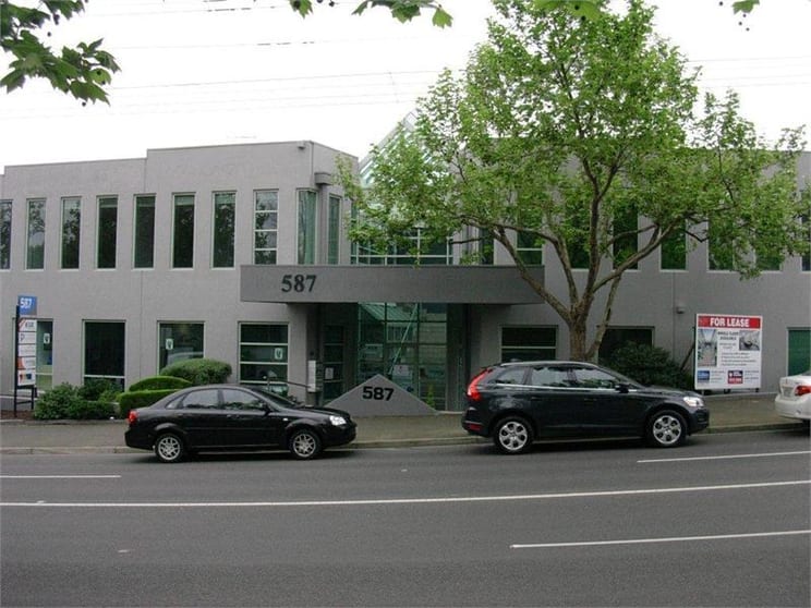 Click to view all images 587 Canterbury Road Surrey Hills VIC 3127 - Image 1