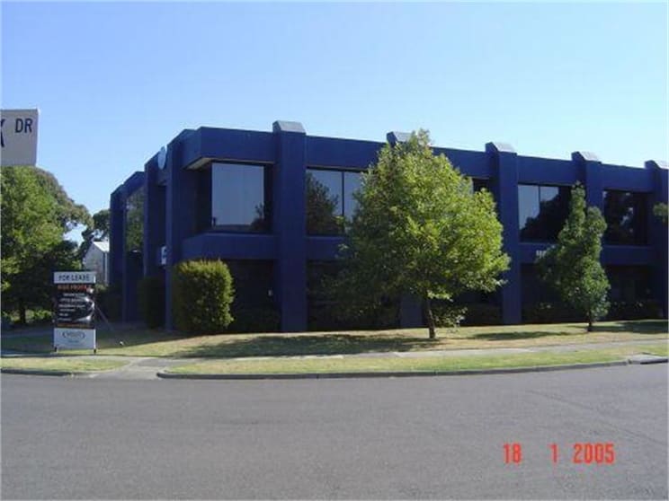 Click to view all images 1A Redwood Drive Notting Hill VIC 3168 - Image 1
