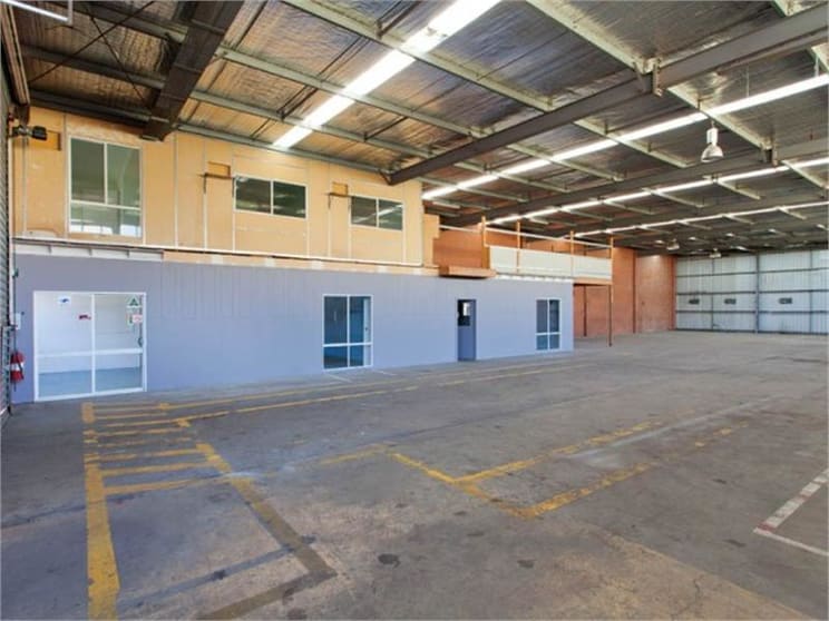 Click to view all images 3/12 Tullamarine Park Road Tullamarine VIC 3043 - Image 3