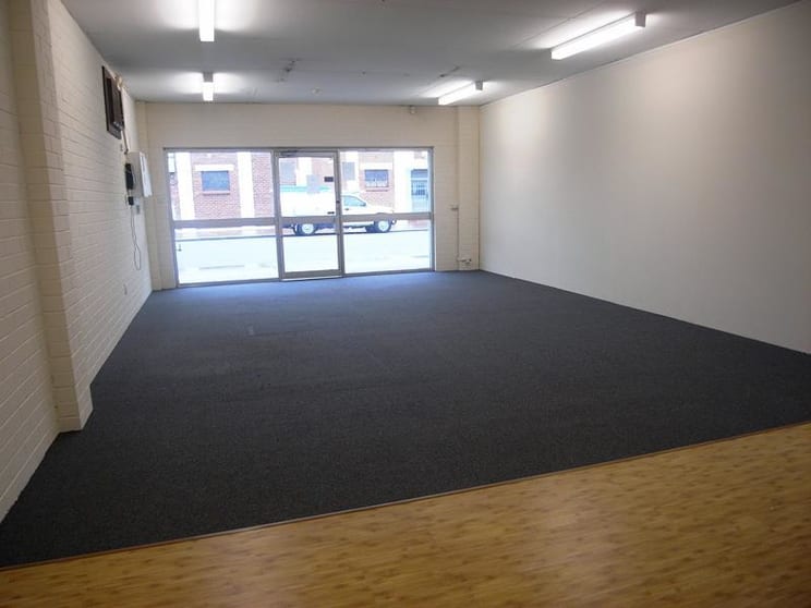 Click to view all images 2A Temple Street Victoria Park WA 6100 - Image 2