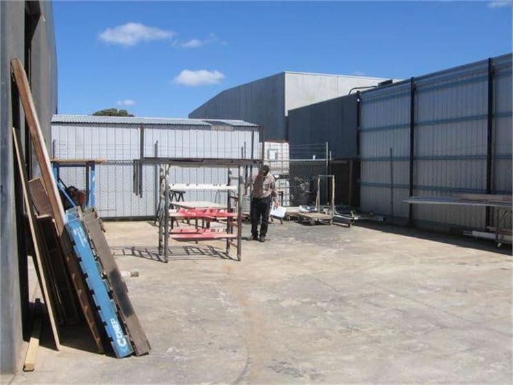 Click to view all images Hallam VIC 3803 - Image 3