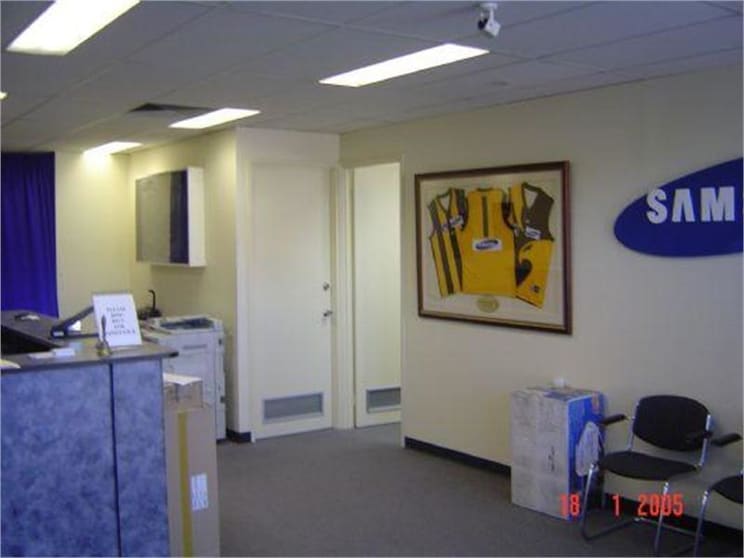 Click to view all images 1 Redwood Drive Mulgrave VIC 3170 - Image 2