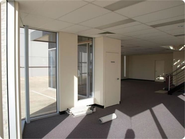 Click to view all images 12 Yazaki Way Carrum Downs VIC 3201 - Image 2