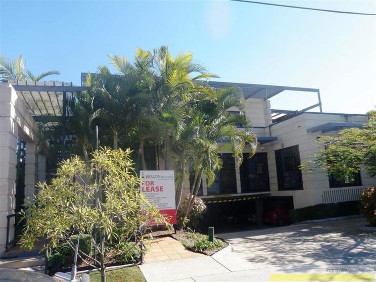 Click to view all images Clayfield QLD 4011 - Image 1