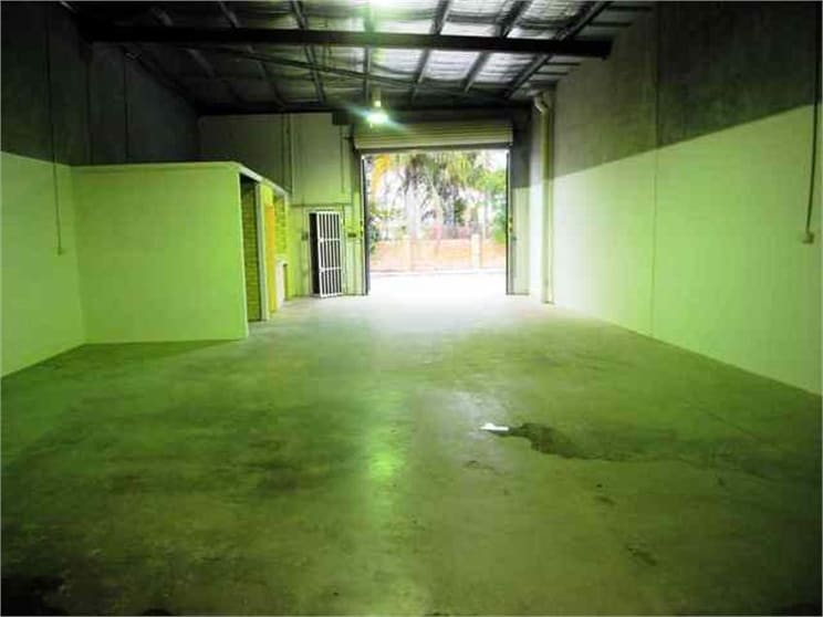 Click to view all images 4/1083 Albany Highway St James WA 6102 - Image 3