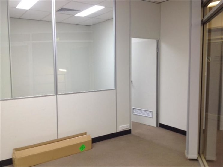 Click to view all images 600 North Road Ormond VIC 3204 - Image 2